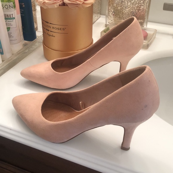 Forever 21 Suede Pumps Nude 6 - Picture 4 of 4